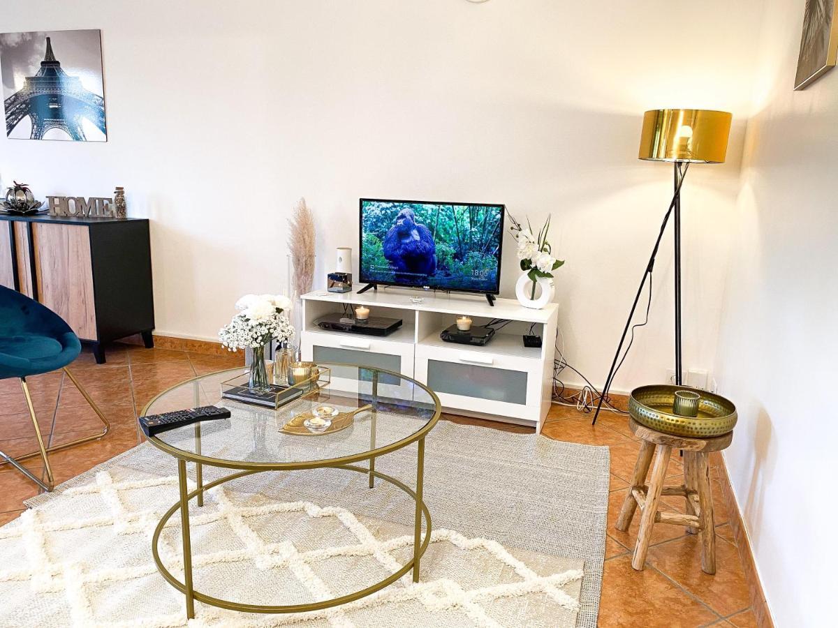 Luxueux Appartement Evry Centre - Parking - Rer A 10 Min Courcouronnes Екстериор снимка