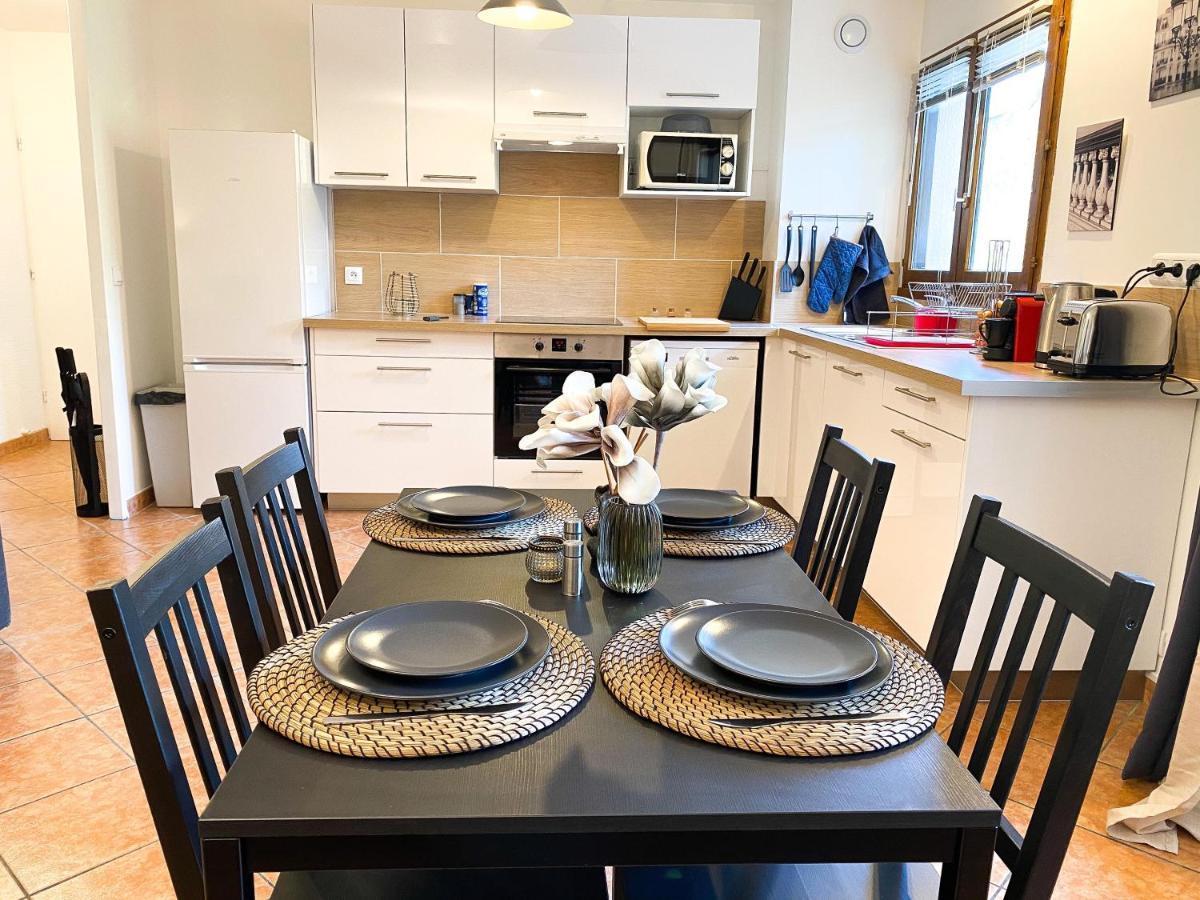 Luxueux Appartement Evry Centre - Parking - Rer A 10 Min Courcouronnes Екстериор снимка
