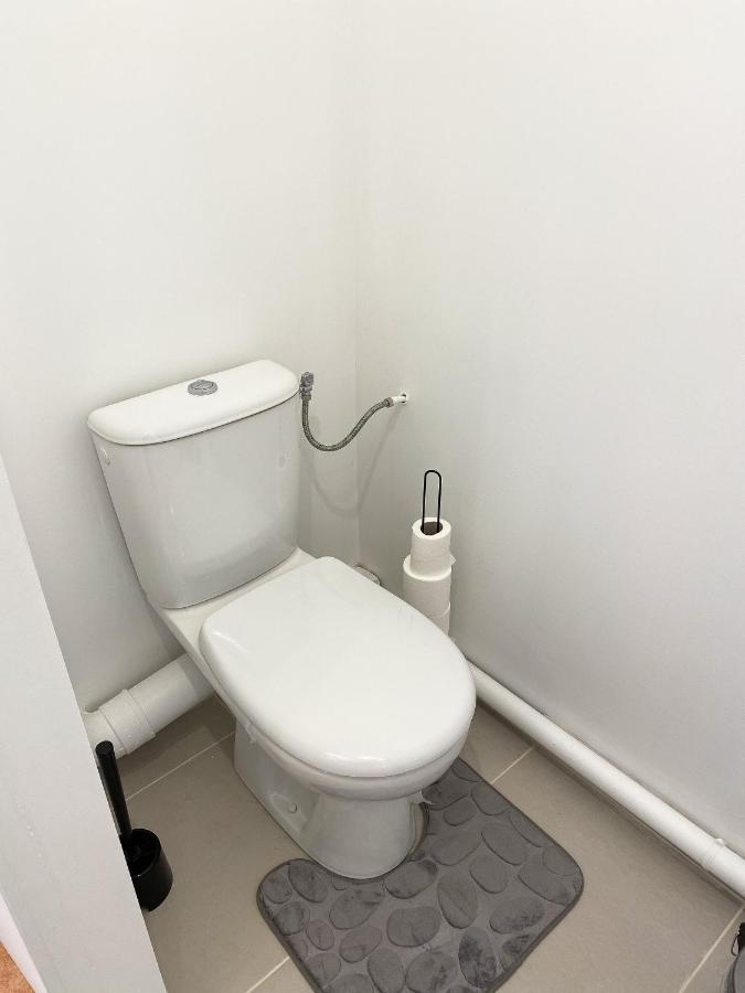 Luxueux Appartement Evry Centre - Parking - Rer A 10 Min Courcouronnes Екстериор снимка